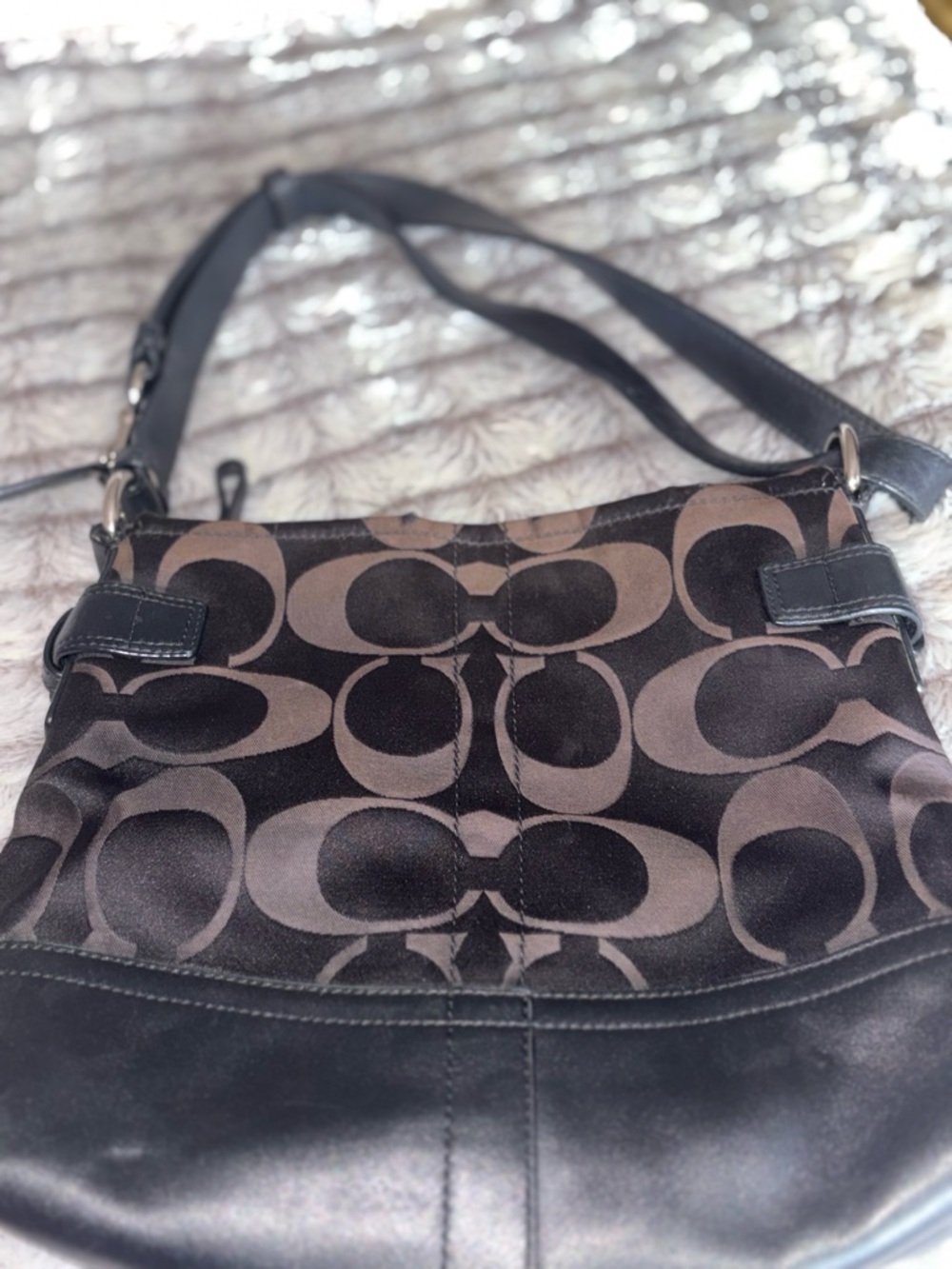 Coach Black Signature Pattern Shoulder Bag - Picture 7 of 7